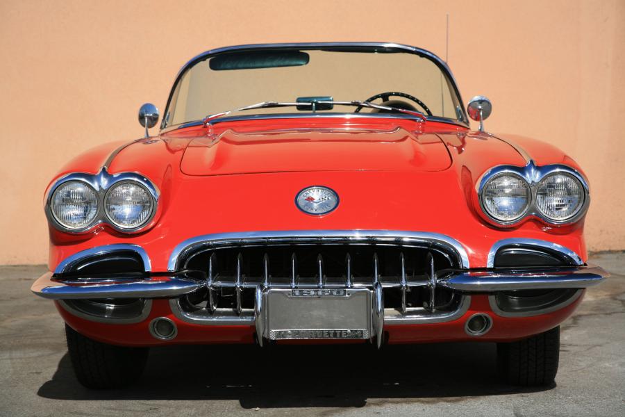  Chevrolet Corvette 1960 года  (фото 19 из 34)